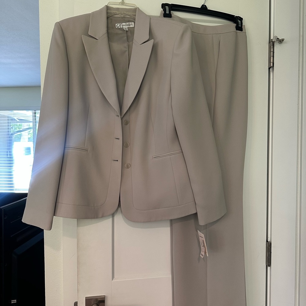 dressbarn Taupe Women's Blazer and Pants Suit